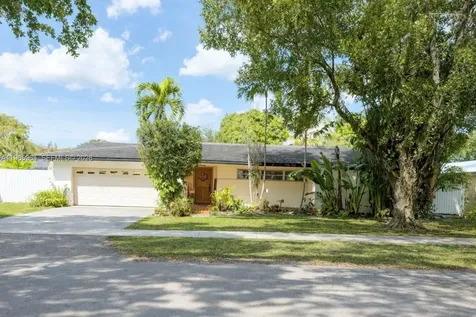 7355 Poinciana Court Miami Lakes FL 33014
