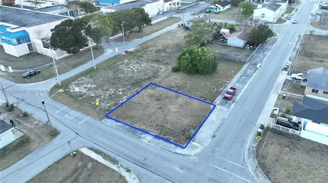 402 SW 6th Street Homestead FL 33030