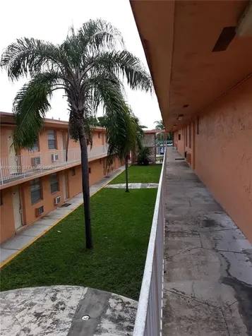 6850 W 14th Court Hialeah FL 33014