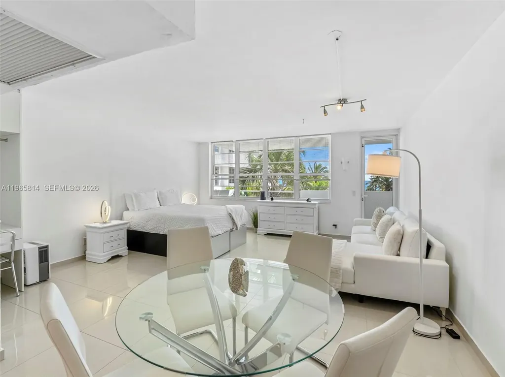 100 Lincoln Road Miami Beach FL 33139