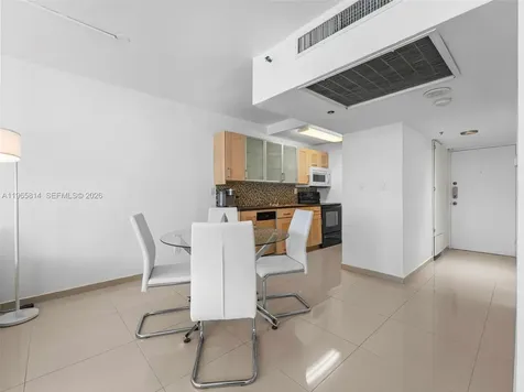 100 Lincoln Road Miami Beach FL 33139