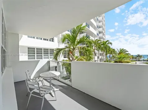 100 Lincoln Road Miami Beach FL 33139