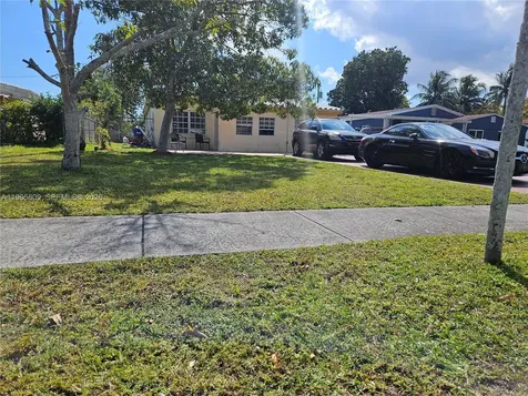 1232 NE 181st Street North Miami Beach FL 33162