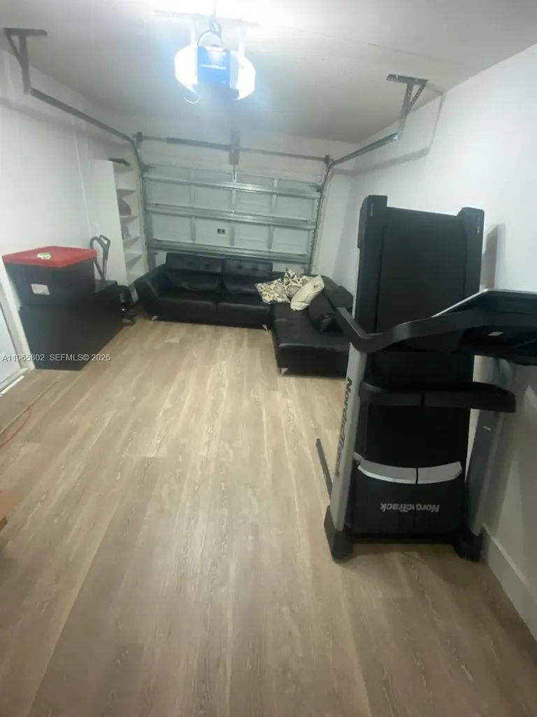 7342 NW 38th Place Coral Springs FL 33065