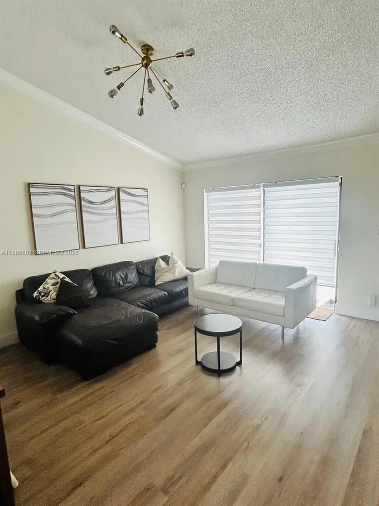 7342 NW 38th Place Coral Springs FL 33065