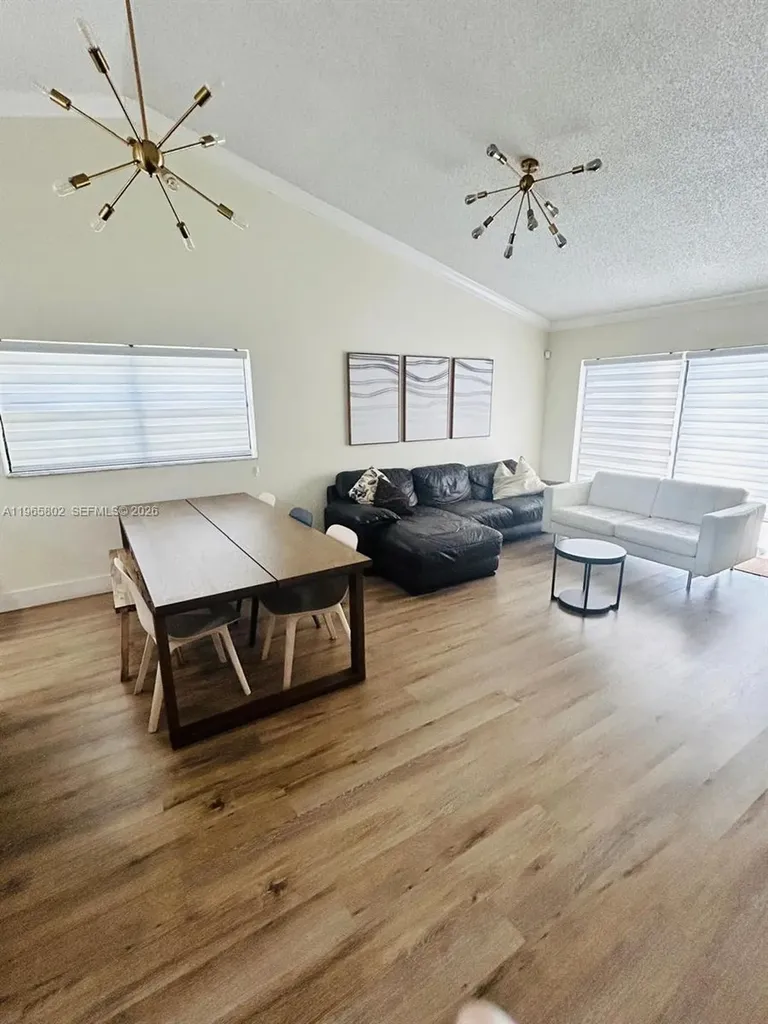 7342 NW 38th Place Coral Springs FL 33065