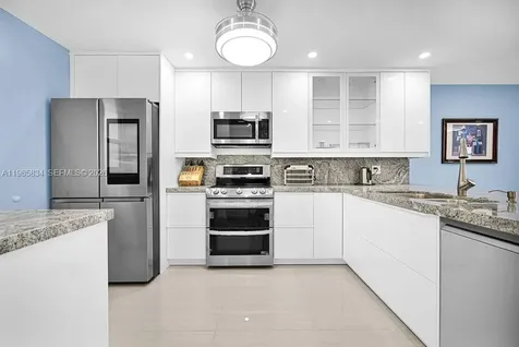 410 SE 2nd Street Hallandale Beach FL 33009