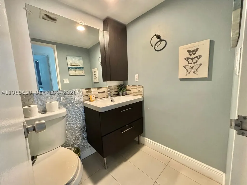3901 S Ocean Drive Hollywood FL 33019