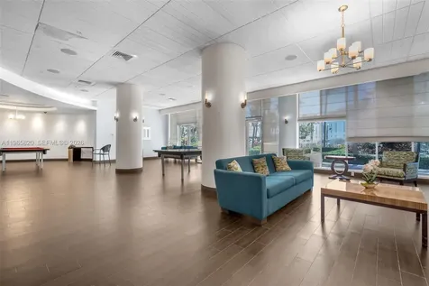 3901 S Ocean Drive Hollywood FL 33019