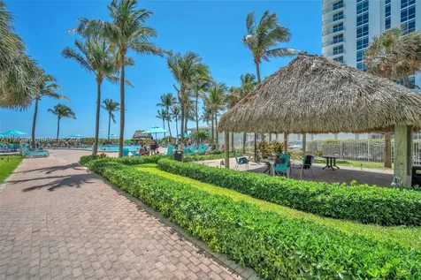 3901 S Ocean Drive Hollywood FL 33019