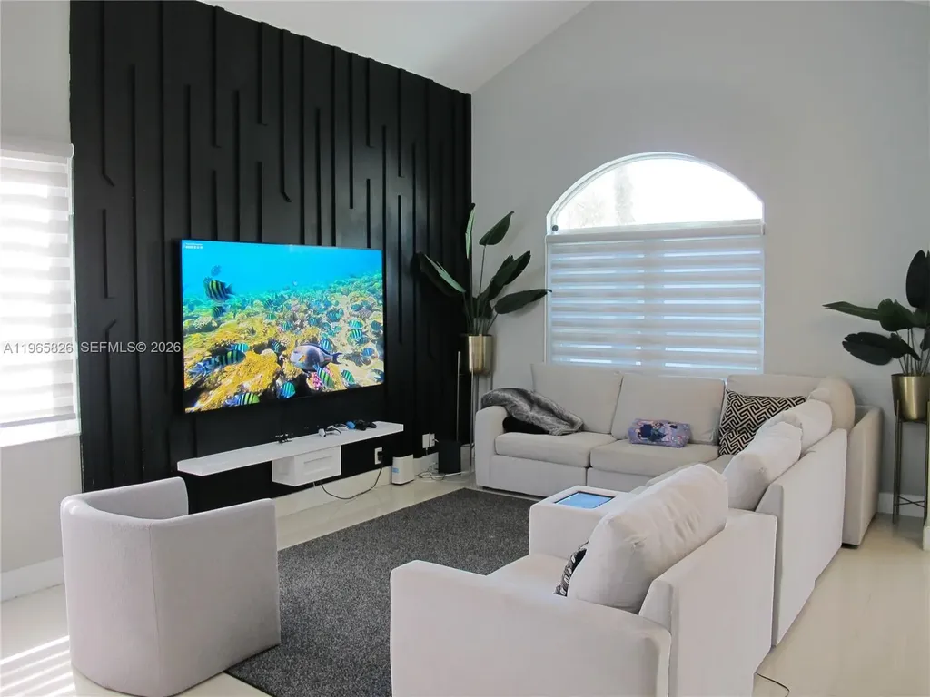 5285 NW 112th Terrace Coral Springs FL 33076