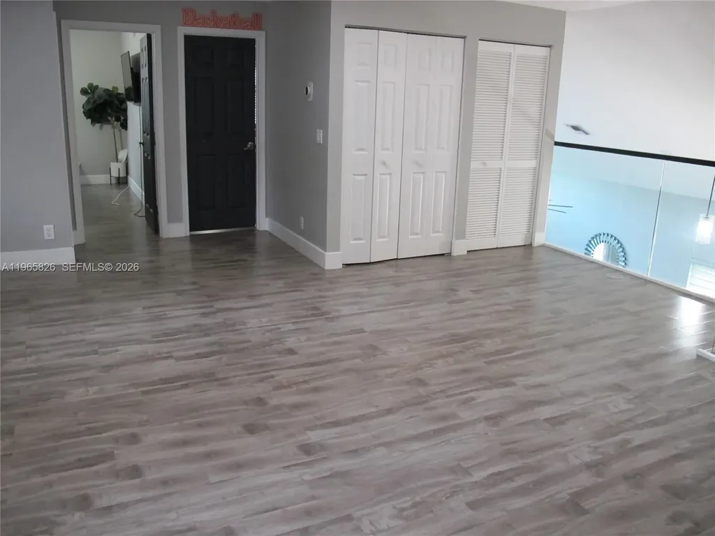 5285 NW 112th Terrace Coral Springs FL 33076