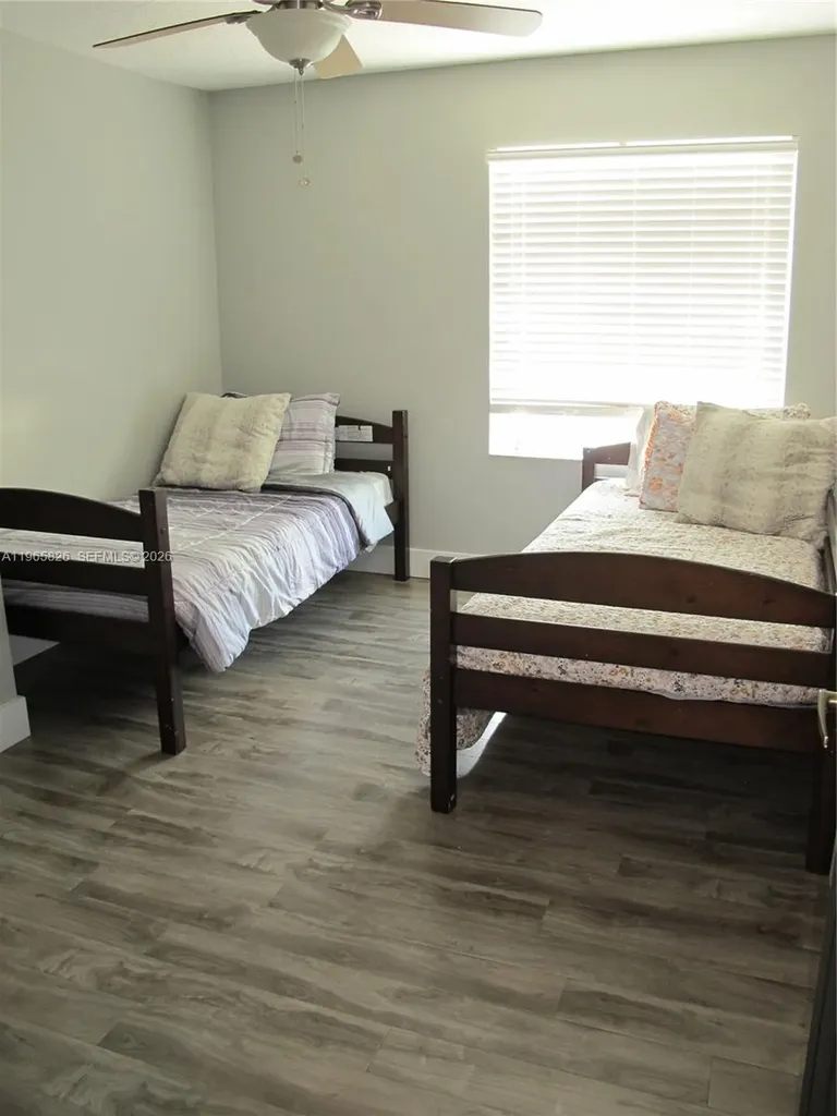 5285 NW 112th Terrace Coral Springs FL 33076