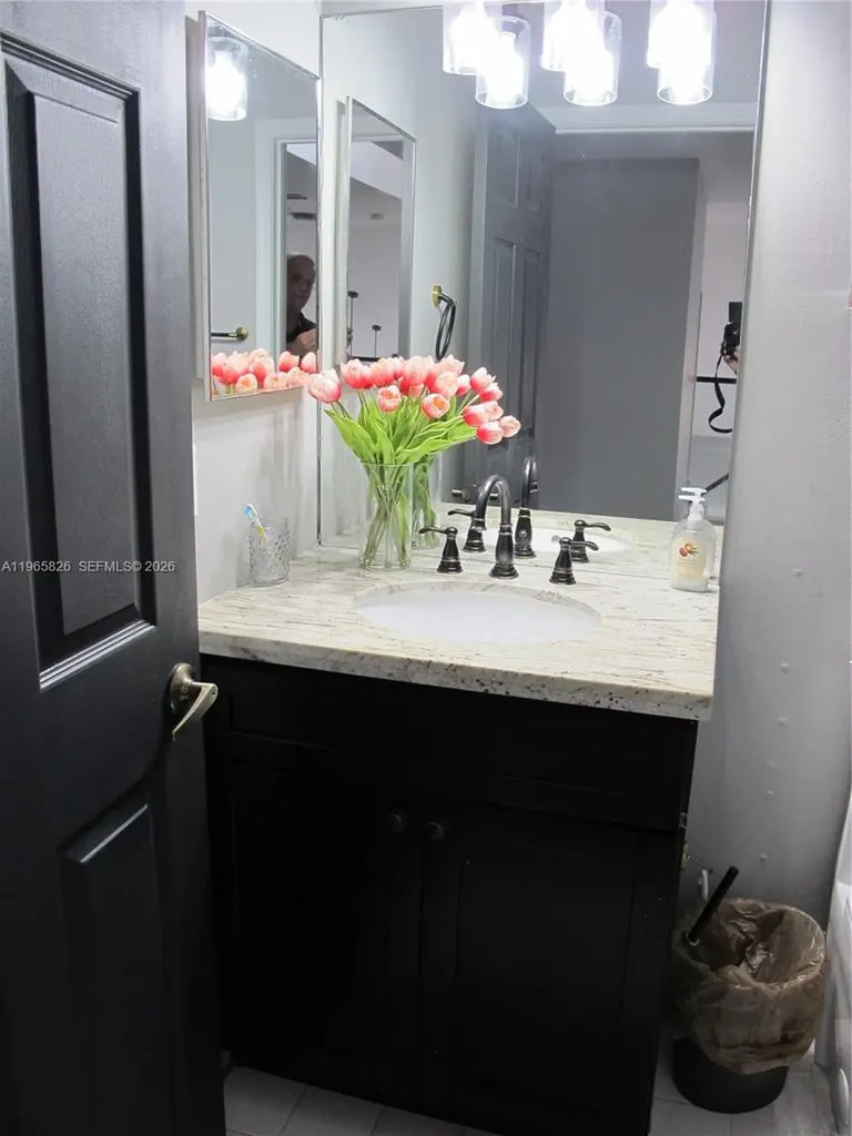 5285 NW 112th Terrace Coral Springs FL 33076