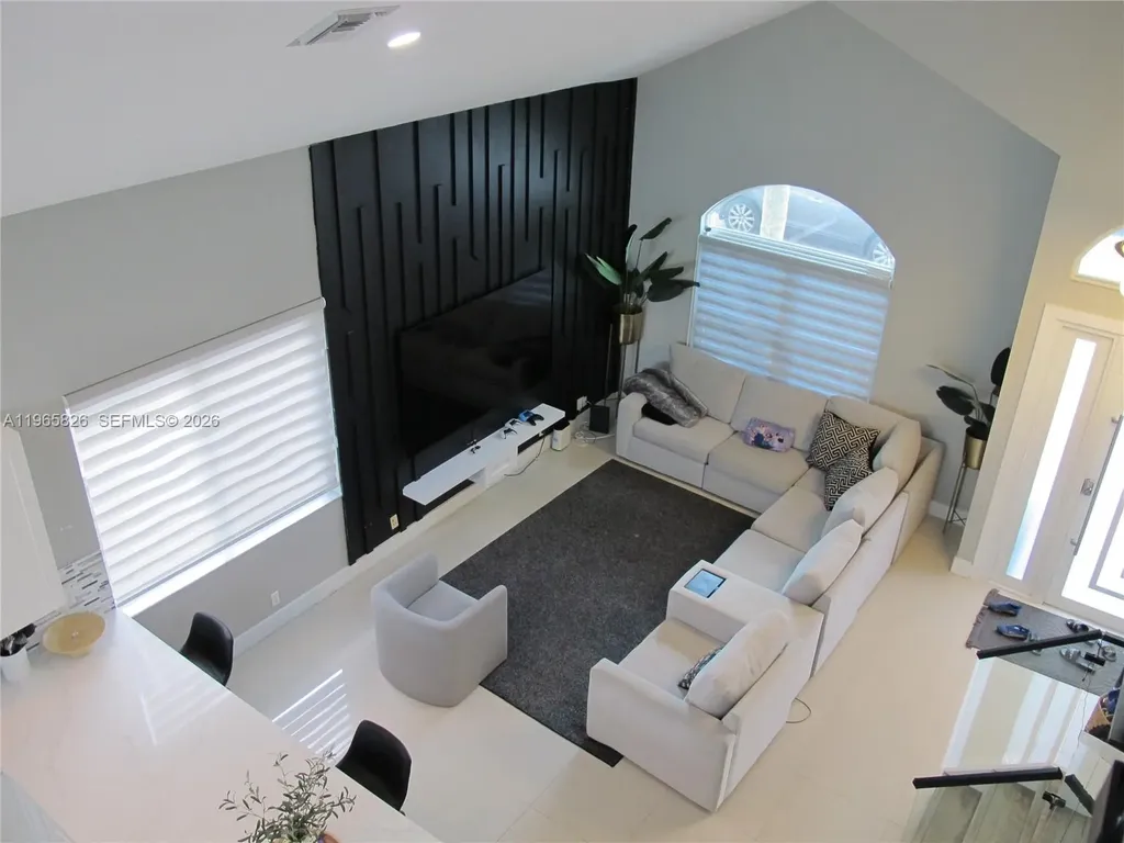 5285 NW 112th Terrace Coral Springs FL 33076