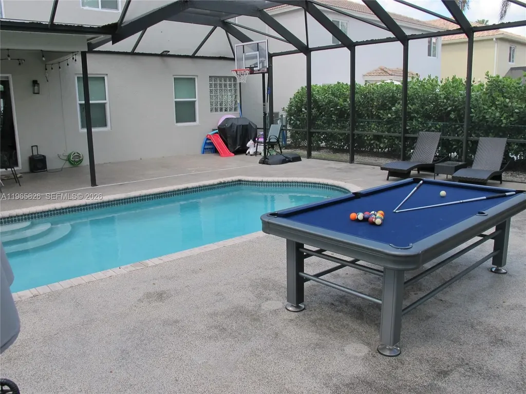 5285 NW 112th Terrace Coral Springs FL 33076