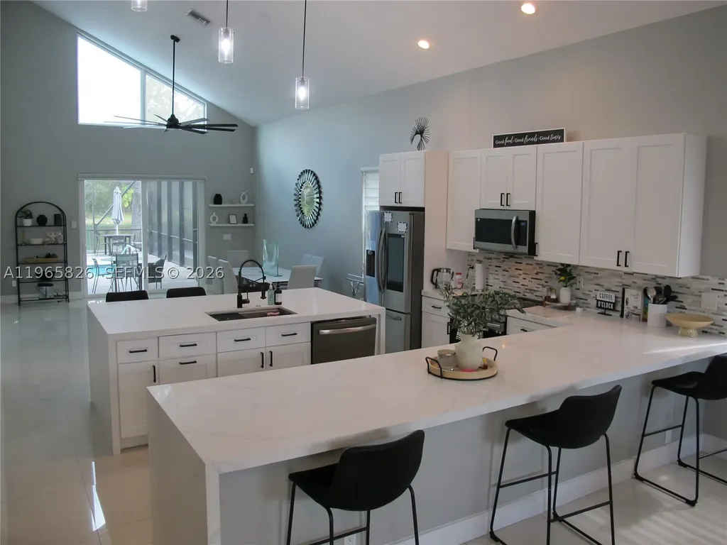 5285 NW 112th Terrace Coral Springs FL 33076