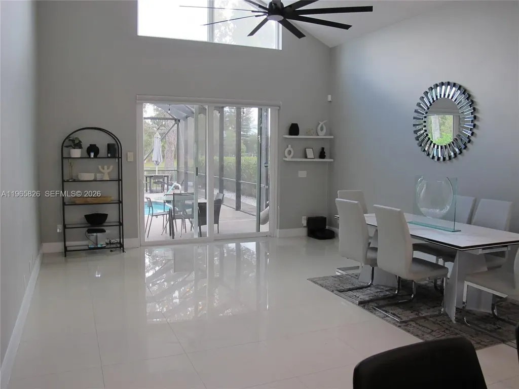 5285 NW 112th Terrace Coral Springs FL 33076