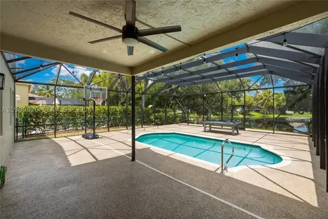 5285 NW 112th Terrace Coral Springs FL 33076