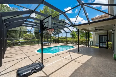 5285 NW 112th Terrace Coral Springs FL 33076