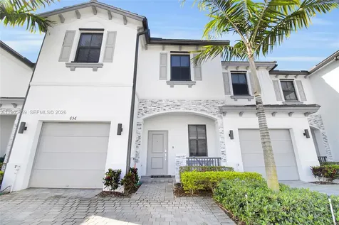 656 NW 203rd Terrace Miami Gardens FL 33169