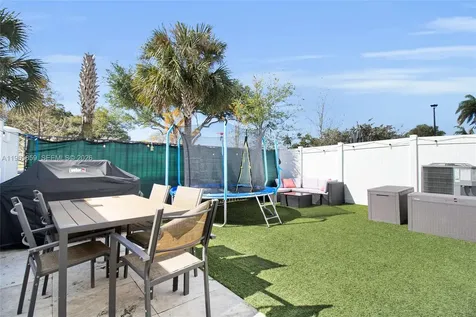 656 NW 203rd Terrace Miami Gardens FL 33169