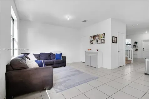 656 NW 203rd Terrace Miami Gardens FL 33169