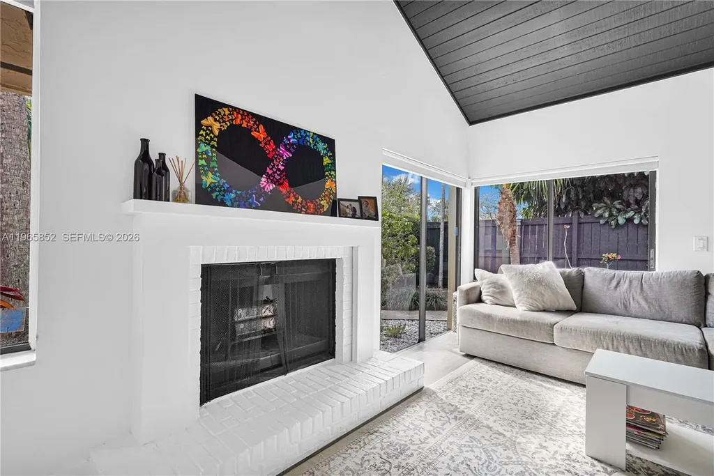 7635 W Sierra Terrace W Boca Raton FL 33433