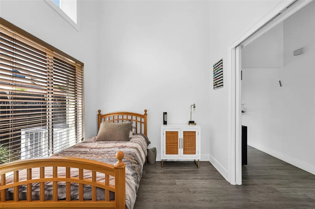 7635 W Sierra Terrace W Boca Raton FL 33433