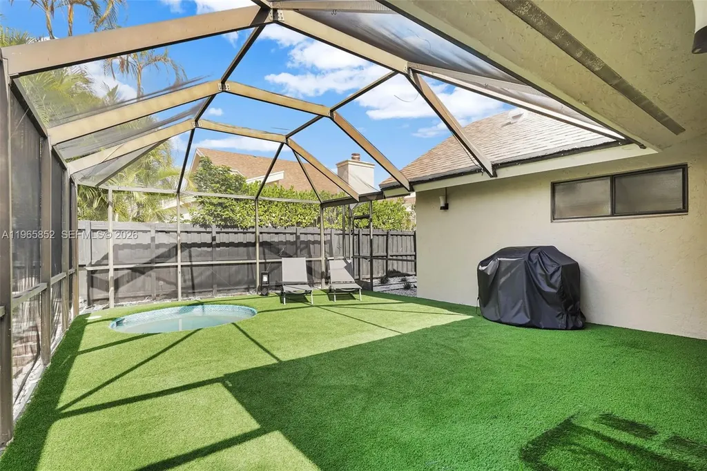 7635 W Sierra Terrace W Boca Raton FL 33433