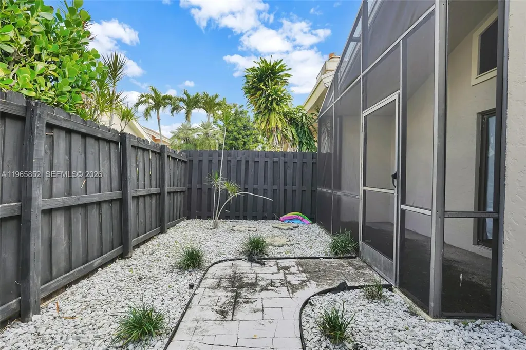 7635 W Sierra Terrace W Boca Raton FL 33433