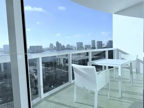 18201 Collins Avenue Sunny Isles Beach FL 33160