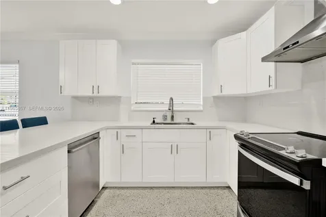 606 SW 58th Court Miami FL 33144