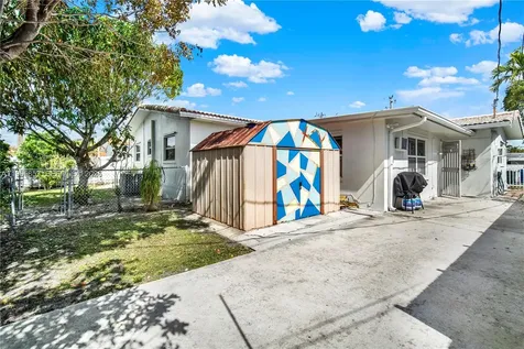 606 SW 58th Court Miami FL 33144