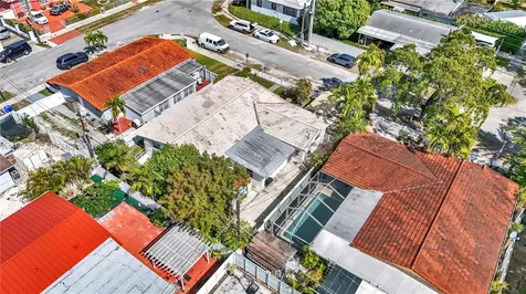 606 SW 58th Court Miami FL 33144