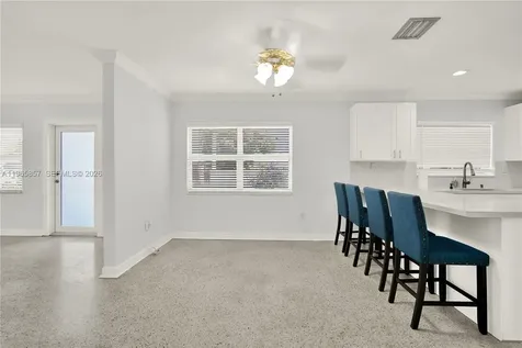 606 SW 58th Court Miami FL 33144