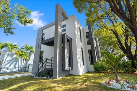 1644 NW 8th Terrace Miami FL 33125