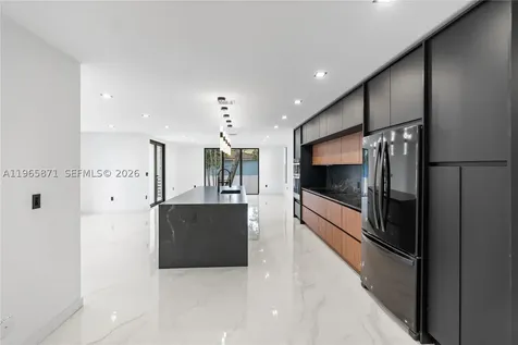 1644 NW 8th Terrace Miami FL 33125