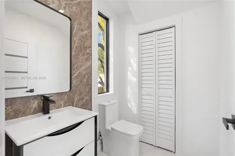 1644 NW 8th Terrace Miami FL 33125
