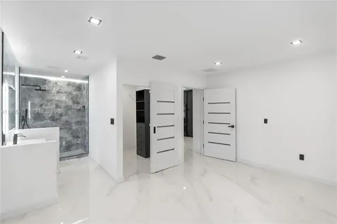 1644 NW 8th Terrace Miami FL 33125