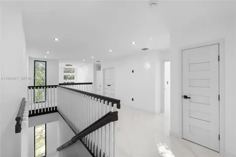1644 NW 8th Terrace Miami FL 33125