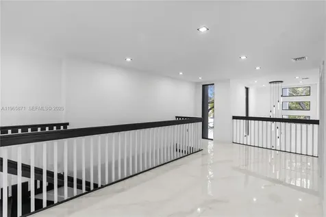 1644 NW 8th Terrace Miami FL 33125