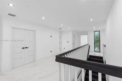 1644 NW 8th Terrace Miami FL 33125