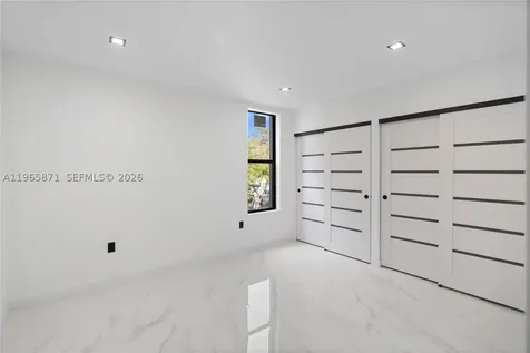 1644 NW 8th Terrace Miami FL 33125