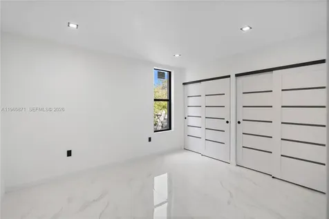1644 NW 8th Terrace Miami FL 33125