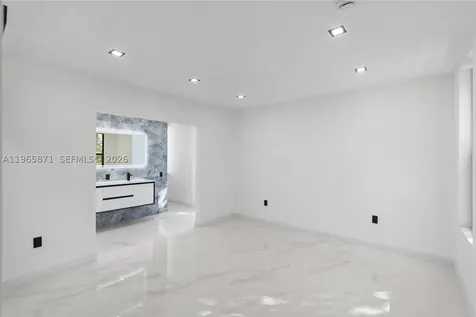 1644 NW 8th Terrace Miami FL 33125
