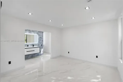 1644 NW 8th Terrace Miami FL 33125