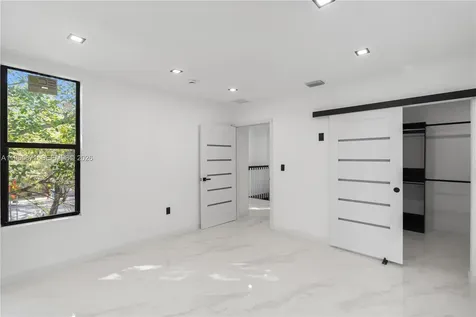 1644 NW 8th Terrace Miami FL 33125