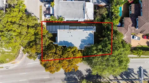 1644 NW 8th Terrace Miami FL 33125
