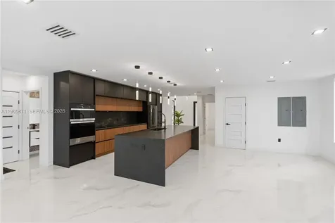 1644 NW 8th Terrace Miami FL 33125